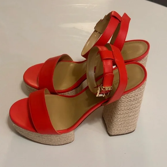 MICHAEL Michael Kors Ashton Platformm - Picture 7 of 11